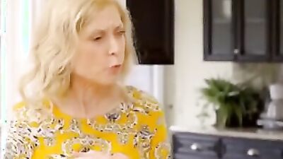 Nina Hartley Grandma's Cookies