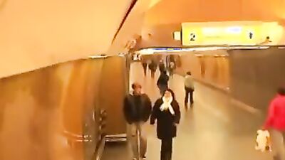 Marie Korda - Fattie in the metro