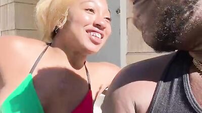 Fijii pornbox live with str8rich in the hot tub while stepmom out