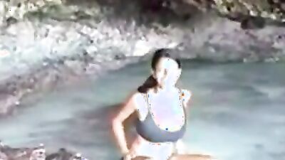 Nice gipsy girl blowjobs