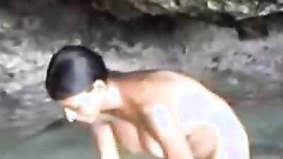 Nice gipsy girl blowjobs