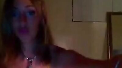 Super busty cam girl toys her tight pussy