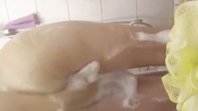 MILF Takes a Shower