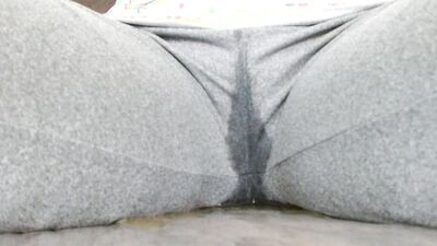 Pee Pussy Play