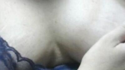 Housewife showing her ass blinking