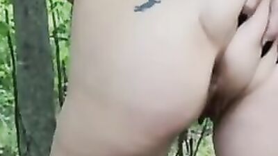 Kiki Deez Gets Horny In Nature Then Cums and Pees