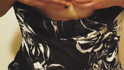 Mature amateur wife gets naughty with her natural boobs and cums on them