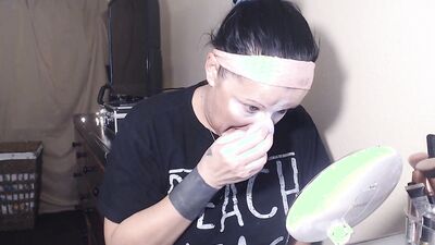 Check out the hottest mature birthday makeup in HD!