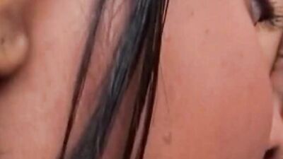 Skyy Black's big tits bounce while she gets pounded in a nude, hemmungslose night out