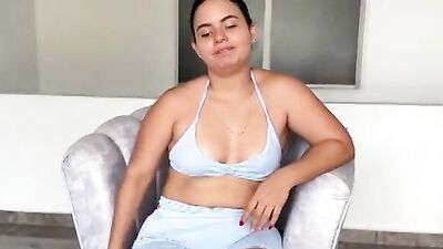 Watch this Latina stepsister give the best blowjob in POV Face Screw Challenge