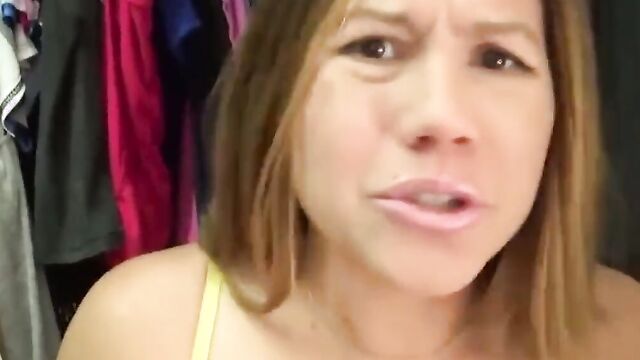 Stepbrother gets off inside his stepmom's pussy