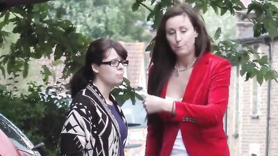 Kinky British MILF Beauty Dior fingers her tight pussy in stockings and high heels