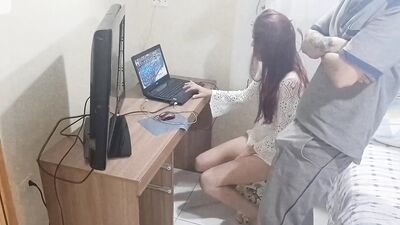 Housewife Greets Internet Technician Dressed in Revealing Clothes!
