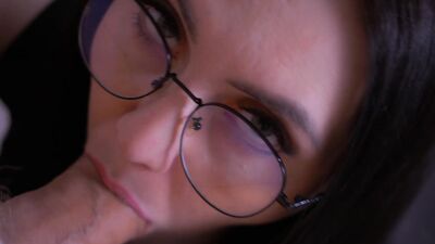Female Does Slippery Sucking Dick