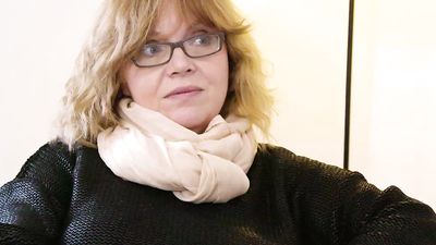 Anal therapy with always horny blonde MILF