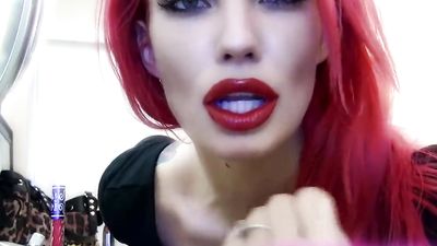 RED HOT LIPS with a Hot Redhead