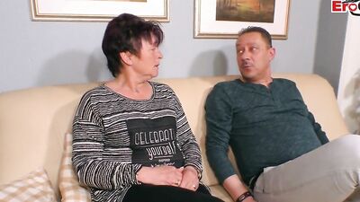 BBW mature mom fucks with her son's best friend on the couch