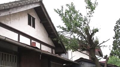Horny lad muff-dives on his Asian wife and fucks her sideways