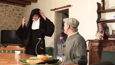 Well-hung old guy gave that redhead mature woman a good plowing