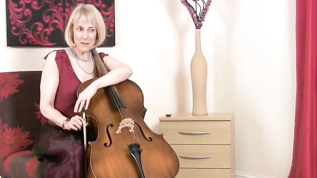 Vivien Goodman - Full Cello Video - Liverpool Scouse Mom