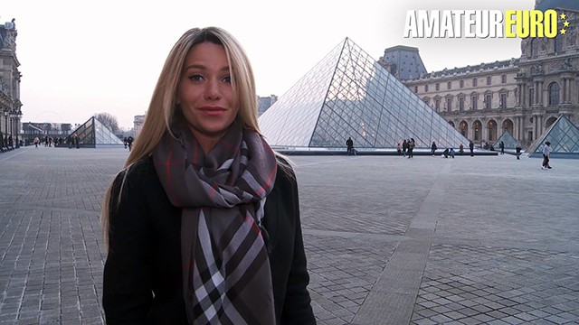 Amateur blonde Subil Arch agrees to have sex on the camera for cash