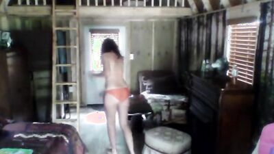 Webcam MILF wears nothing but panties while cleaning the house