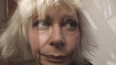 Russian Mature Can´t Open the Door and Neighbor help her