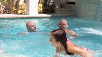 Mischa Brooks & Mae Meyers are sharing cock in 3way threesome