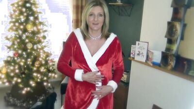 Naughty blonde MILF talks dirty while showing those natural tits