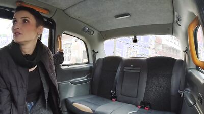 Naughty girl shows her tits to that horny taxi driver