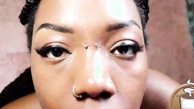 Bootylicious ebony MILF is playing with a big sex toy on webcam show