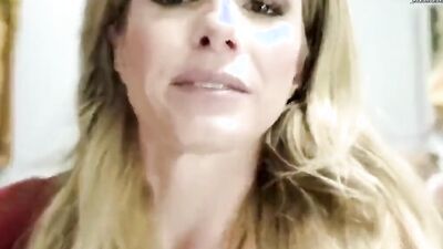 Splendid MILF swallows a hard cock and rides that lucky fellow