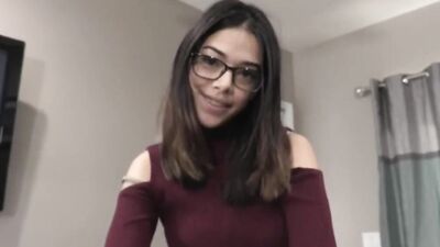 Harmony Wonder Apologizes With Her Teenage Pussy