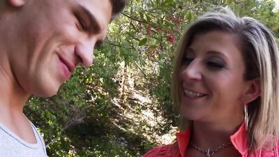 Cougar MILF