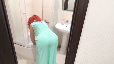 Milf saw that she was being watched and undressed when she wanted anal sex