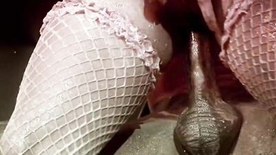 Amazing blond model gets her pussy fucked after the photoshoot