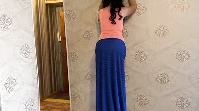 Mature MILF bent over and prepared her ass for anal