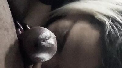 Milf giving head