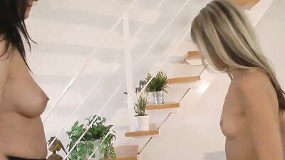 Heeled teen rubs pussy