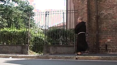 Il Frate si pente dei suoi Peccati!