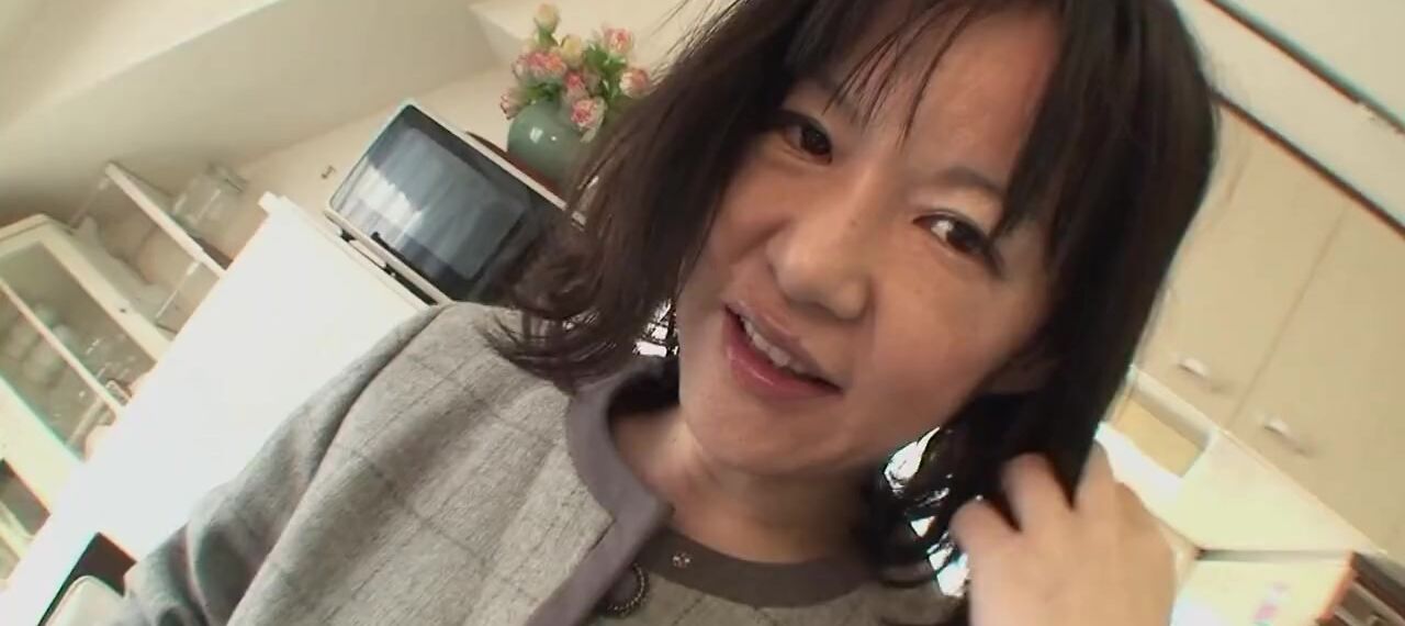 Homemade Mature Asian Fuck - Asian mature MILF wife in amateur homemade porn 4 - MomVids.com