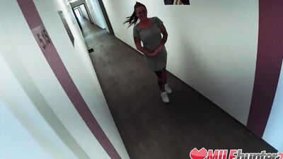 Dick sucking & dick riding for Adrienne Kiss during her MILF Hunter date! milfhunter24