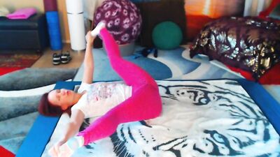 Amateur MILF is practicing some yoga in front of the camera
