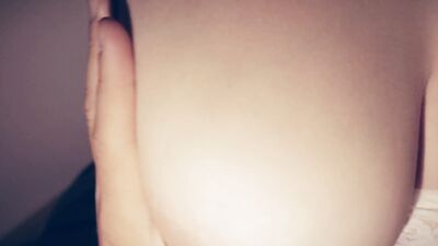 Close-up amateur footage of a babe getting her puss nailed