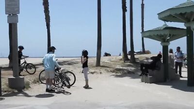 Stevie Lix gets fuckes by stranger and asks for creampie