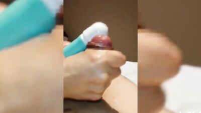 Amateur mature strokes lad's prick in this close-up video