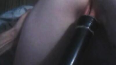 Amateur teen drills her twat in this close-up footage