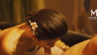 Big butts Asian milf with saggy have a hardcore sex with big dick
