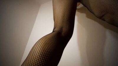 Perfect body Milf make a footjob and show her perfect legs