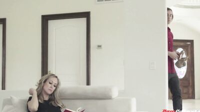 MILF HOT HD